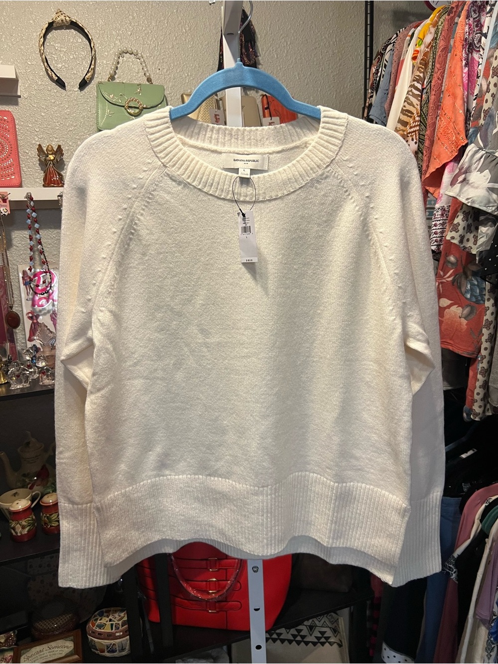 Banana Republic Ivory Crewneck Pullover Sweater